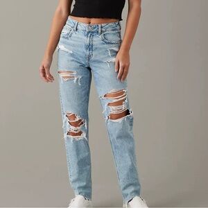 High rise distressed straight leg mom jeans. Perfect condition never worn